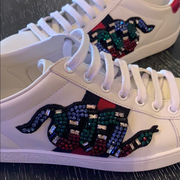 Gucci Women’s Ace embroidered sneaker - Picture 5 of 6
